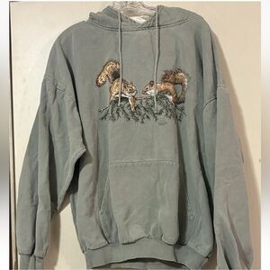 Vintage Artisans 1996 men’s Hoodie Squirrel pine tree graphic Wek The World 2